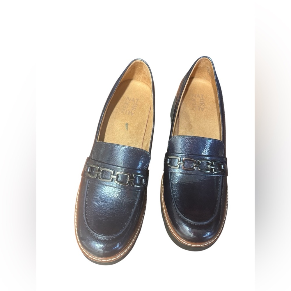 Naturalizer Women's Cabana Lug Sole Loafers - Picture 6 of 7